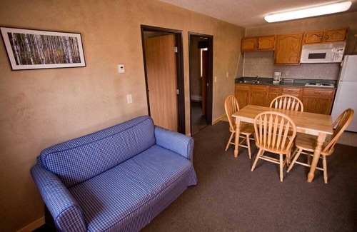 Ely Hotel | Adventure Inn