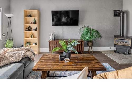 Drumheller House | Adventure Nest I No Service Fees I Pool Table I TV