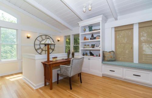 Ocean Beach Apartment | Adventure-Ready Home