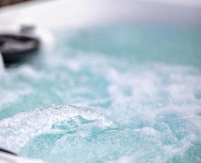 Sandy House | Adventure Retreat Hot Tub, Ping Pong, Close Mtn