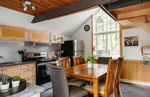 Orford Ski Chalet | Adventurer, Beautiful Fully Equipped Cottage, 2 minutes away from Ski Orford