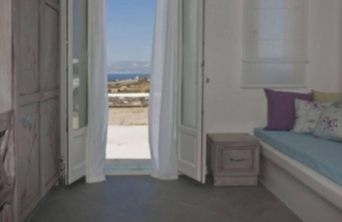 Naousa Villa | Aegean Queen Villas