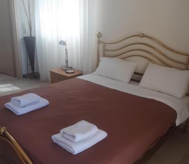 Loutraki-Agioi Theodoroi Apartment | Aegean View Villa