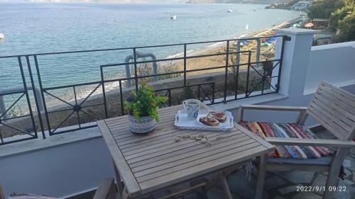 Mirties Apartment | Aegean Villita on beach apartment