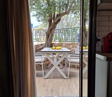 Agios Petros Apartment | Aelia Suites