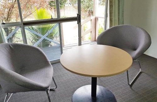 Mangere Hotel | Aero Auckland Airport