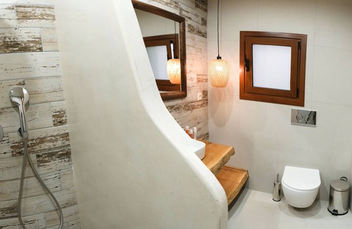 Archangelos Apartment | Aesthisis Sensational at Archangelos