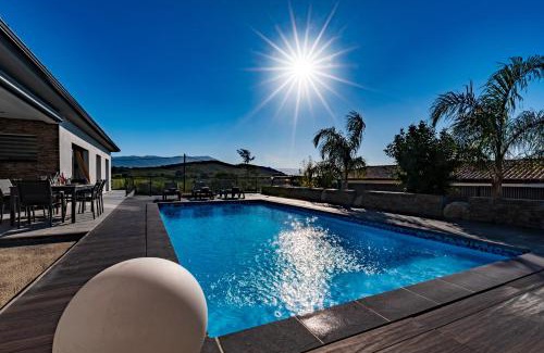 Afa House | Afa proche Ajaccio, magnifique villa avec piscine privée 8 personnes