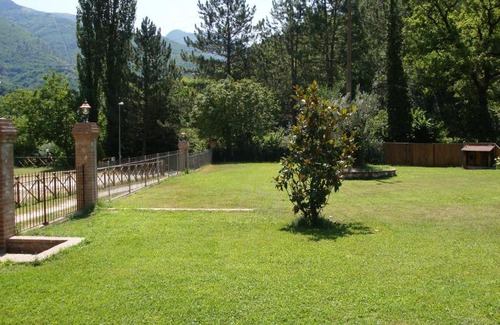 Scheggino Apartment | Affitta camere Il Ruscello