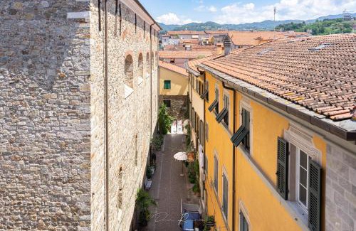 Sarzana House | Affittacamere Al campanile