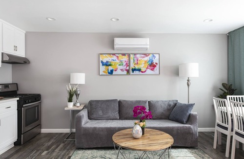 East Los Angeles House | Affordable 1-bedroom cozy place just minutes from DTLA