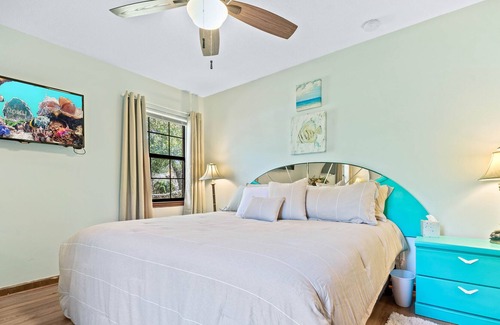 Montgomery House | Affordable 3BR Duplex by Island, Nature, Kayaking, Fishing, & Historic Wormsloe