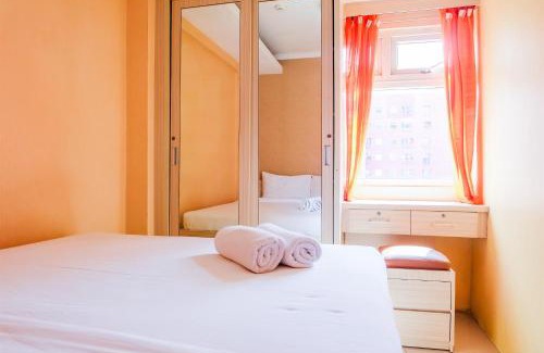 Rawasari Apartment | Affordable Price 2BR Green Pramuka City Apartment By Travelio