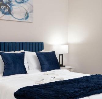 Bronzeville Apartment | Affordable Private Room - Shared