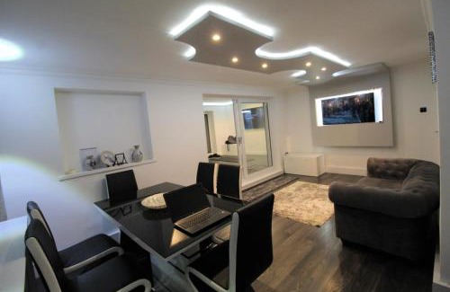 North Stifford House | Affordable Stays