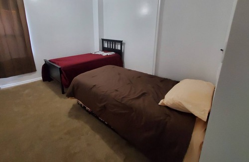 Downtown Baltimore House | Affordable Vacation home at Baltimore 1