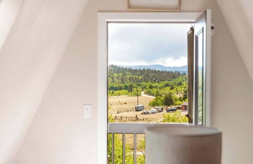 Stagetop Cabin | AFramed View - Quiet Vibes near Tarryall Reservoir