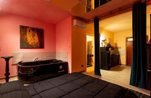 Piano di Follo Apartment | Afrodite IdroSuite