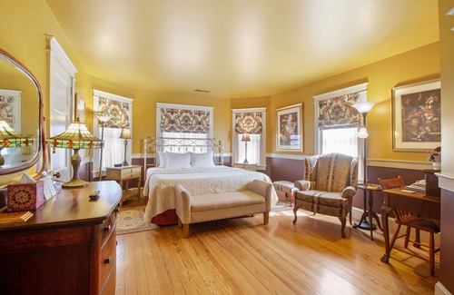 Gordonville Bed & Breakfast | After Eight Bed and Breakfast