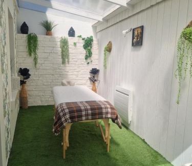 Saint-Sebastien-sur-Loire Bed & Breakfast | AfterClose