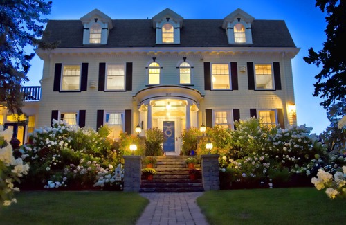 Congdon Park House | AG Thomson Suite w/King Bed & Sauna
