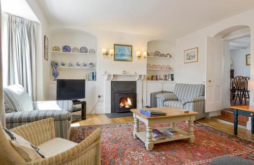 Trelights House | Agar Cottage