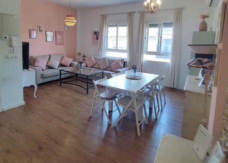 Ciudad Jardin Apartment | Agarimo Homes - Tu hogar lejos de casa
