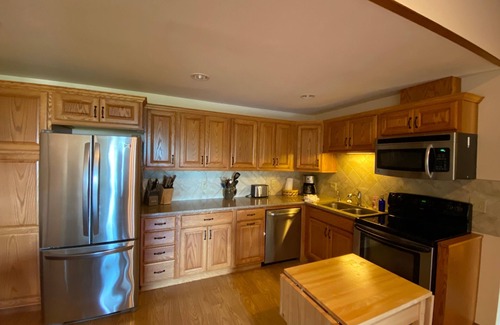 Two Harbors House | Agate Bay Cottage 2 Bed 2 Bath. Watch the ore boats in comfort.