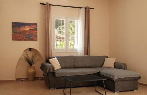 Pelekito Apartment | Agatha's spacious modern apt-1