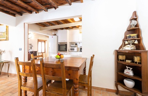 Santo Spirito Apartment | Agatha, Unique 3 Br Apartment By Halldis