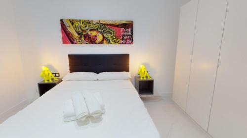 Caleta de Velez Apartment | Agd Living 1