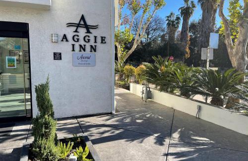 Davis Hotel | Aggie Inn, an Ascend Collection Hotel