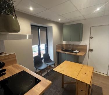 Bourges Apartment | Agréable Appartement Centre B