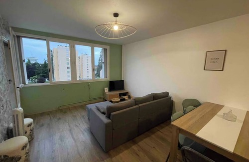Chalon-sur-Saone Condo | Agréable logement 8 personnes