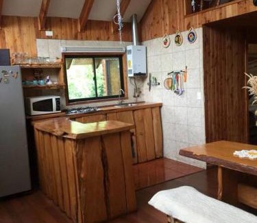Villarrica House | Agradable Cabaña inserta en bosque nativo