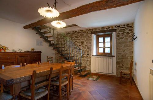 Castiglione di Garfagnana House | Agriturismo Il Corniolo