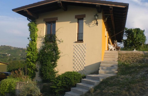 Montecalvo Versiggia House | Agriturismo Casa Re
