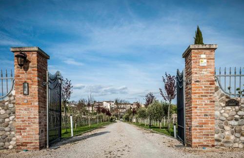 Calmasino House | Agriturismo Borgo di Calmasino