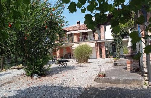 Monforte d'Alba Apartment | Agriturismo Bric di Gai
