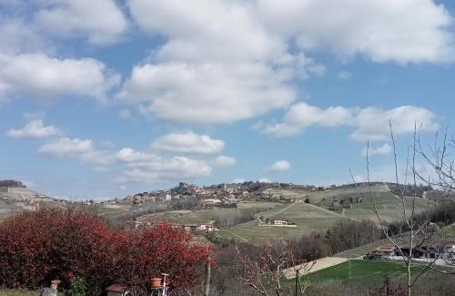 Monforte d'Alba Apartment | Agriturismo Bric di Gai