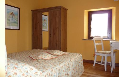 Offagna House | Agriturismo Casale il Gallo Bianco