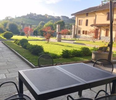 Castagnito House | Agriturismo Cascina Varìe