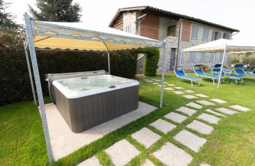 Lucca House | Agriturismo Casolare Lucchese