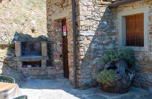 Arezzo House | Agriturismo con piscina in Toscana, Tribbiano