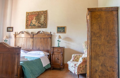 Pescia Fiorentina Apartment | Agriturismo 'Del Fiume' with Garden & Wi-Fi