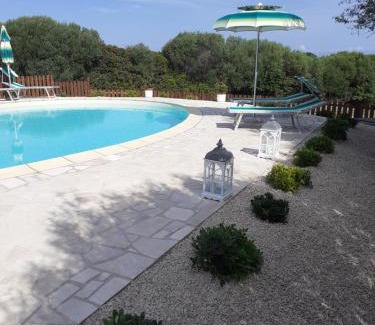 Aglientu Apartment | agriturismo gli olivastri appartamento corbezzolo con piscina e vista mare,climatizzatore,wifi