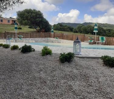 Aglientu House | agriturismo gli olivastri -appartamento bel vedere con piscina ,solarium e vista mare,climatizzatore ,wifi