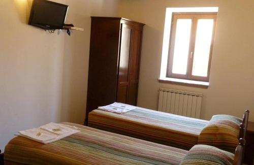 Valfabbrica House | Agriturismo Il Pioppo