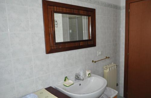 Atri House | Agriturismo Isola Dei Calanchi - Guest House