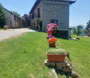 San Giorgio Scarampi House | Agriturismo La Margherita